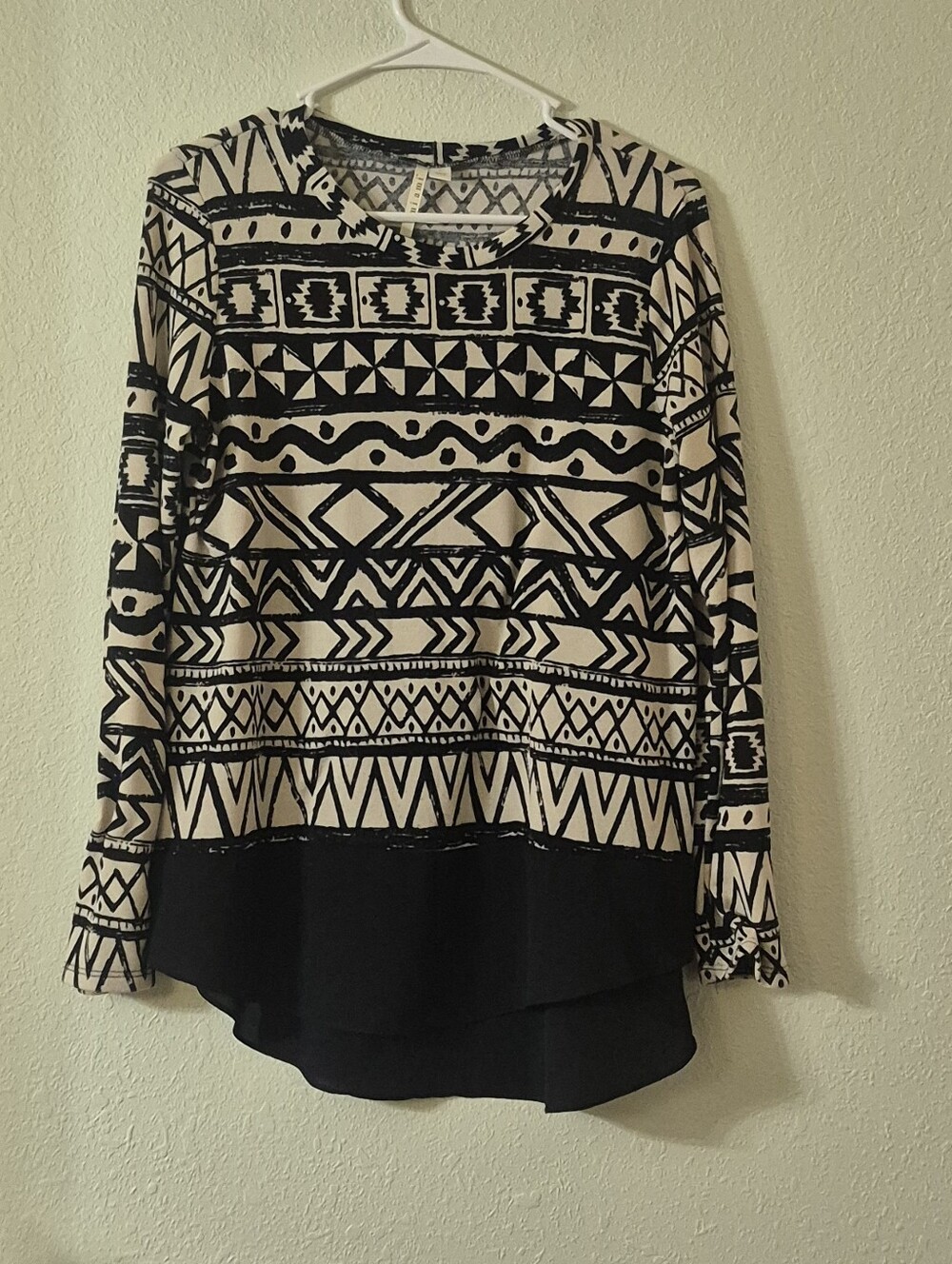miami Black & Cream Geometric Long Sleeve Top